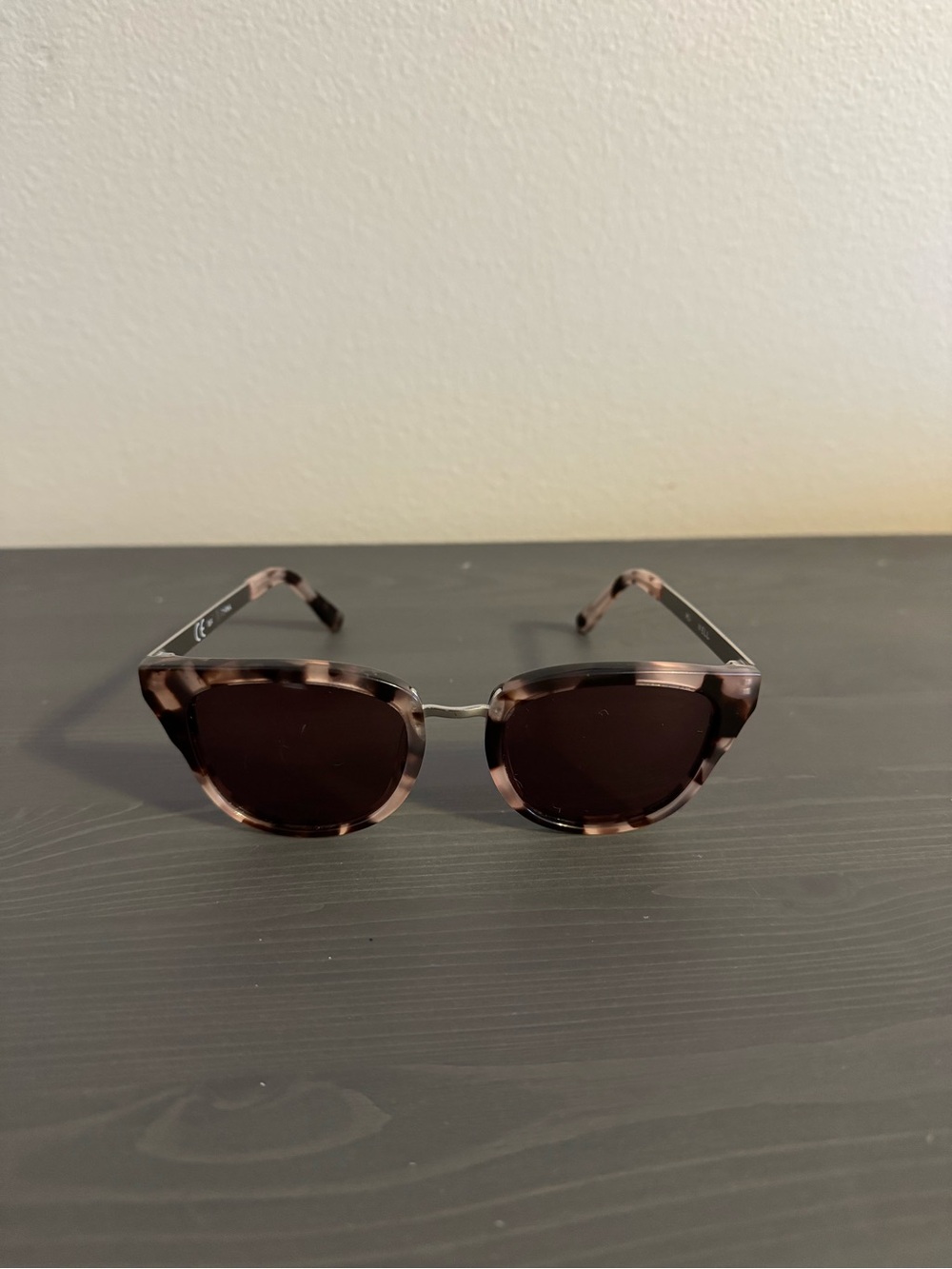 Madewell Round Tortoiseshell Sunglasses - Pink/Purple